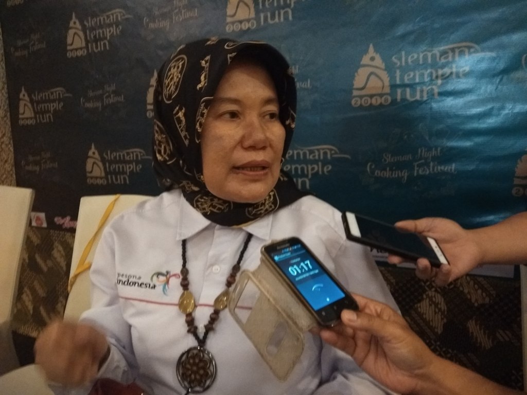 kepala-dinas-pariwisata-kabupaten-sleman-sudarningsih_20180704_200700.jpg