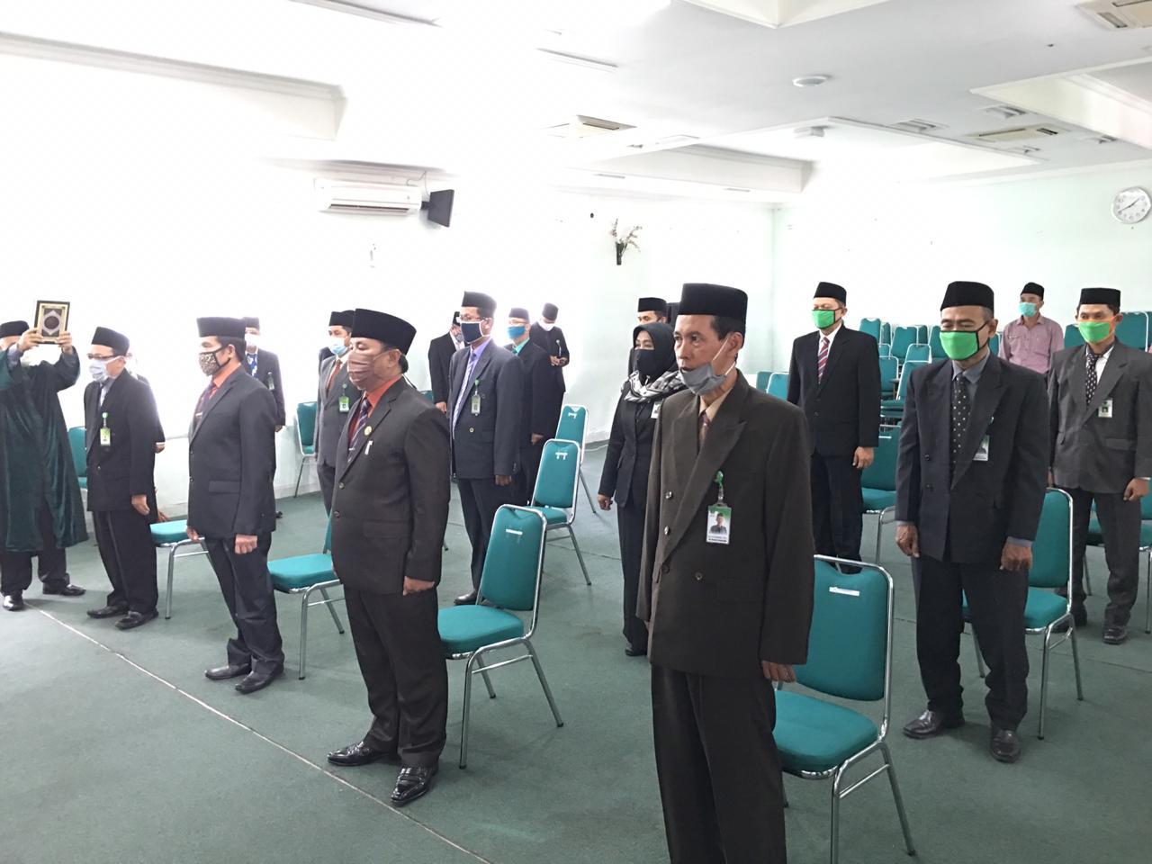 kepala-kantor-wilayah-kementerian-agama-diy-edhi-gunawan-melantik-sejumlah.jpg