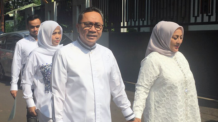 ketua-mpr-zulkifli-hasan-menggunakan-hak-pilihnya-di-tps-167.jpg