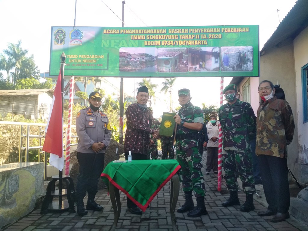 kodim-0734-yogyakarta-melangsungkan-tmmd-sengkuyung-tahap-ii-2020.jpg