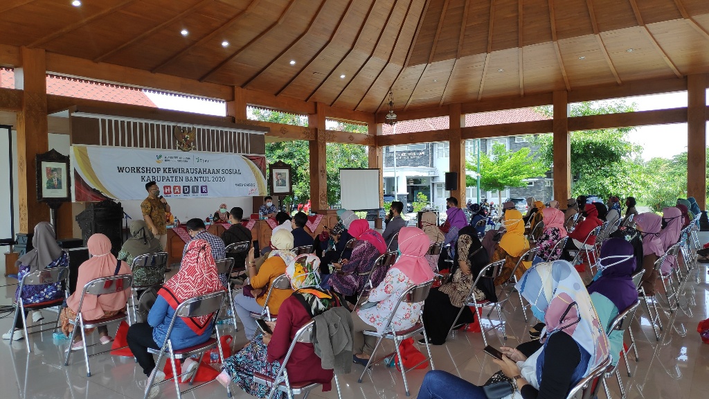 Kemensos RI Berikan Bantuan Rp 3,5 juta untuk KPM Graduasi Melalui Program Kewirausahaan Sosial