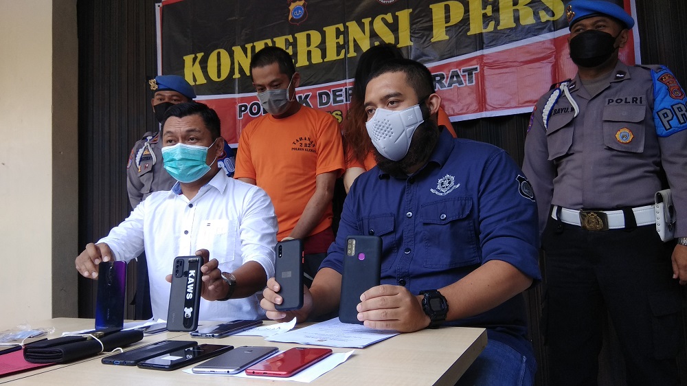 lakukan-penipuan-dengan-modus-kencansejoli-asal-bandung-ditangkap-polsek-depok-barat.jpg