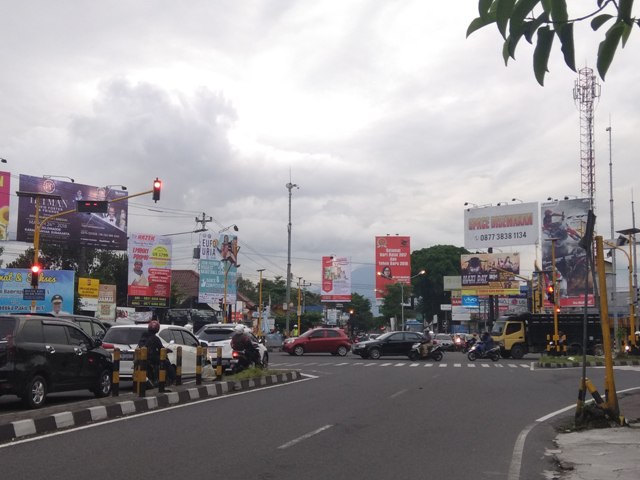 Rus pornografiyasi Teshik orqali porno jinsiy aloqani tomosha qiling