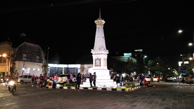 lalin-tugu_2211_20151122_200419.jpg