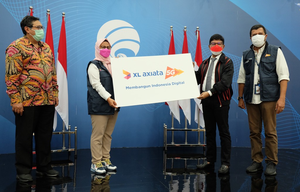 lolos-uji-laik-operasi-5g-xl-axiatasiap-gelar-jaringan-5g-di-indonesia.jpg