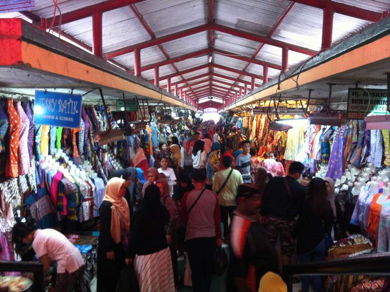 los-batik-di-pasar-beringharjo_20160825_154213.jpg