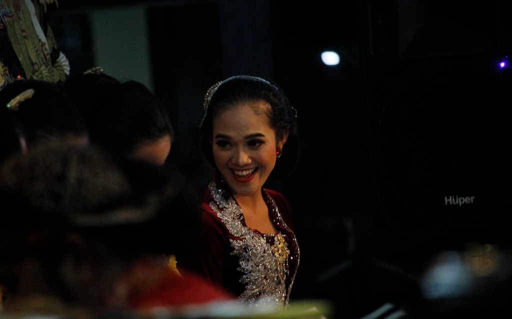 Aksi 3 Dalang Penerus Ki Seno Nugroho Tuai Pujian Penonton Siaran Langsung Wayang Climen