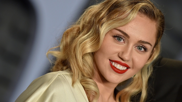Absen di Ajang Grammy Awards, Miley Cyrus : Jangan Khawatirkan Saya!