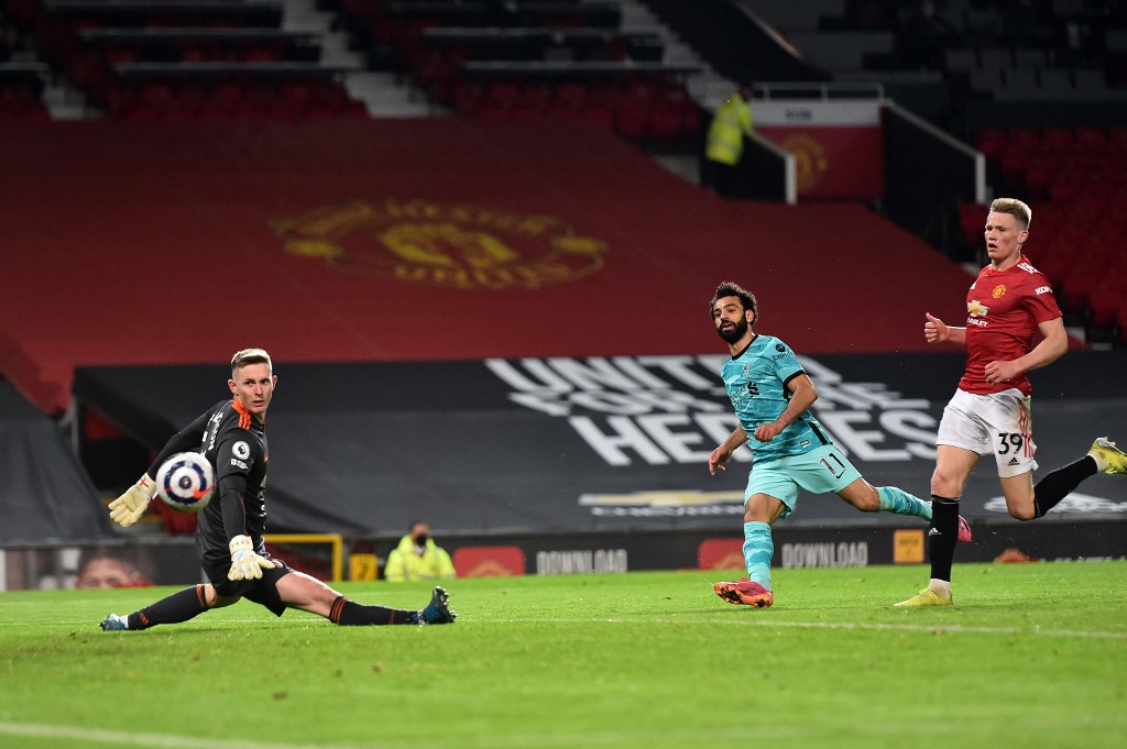 mohamed-salah-mencetak-gol-di-liga-inggris-manchester-united-vs-liverpool-di-old-trafford.jpg
