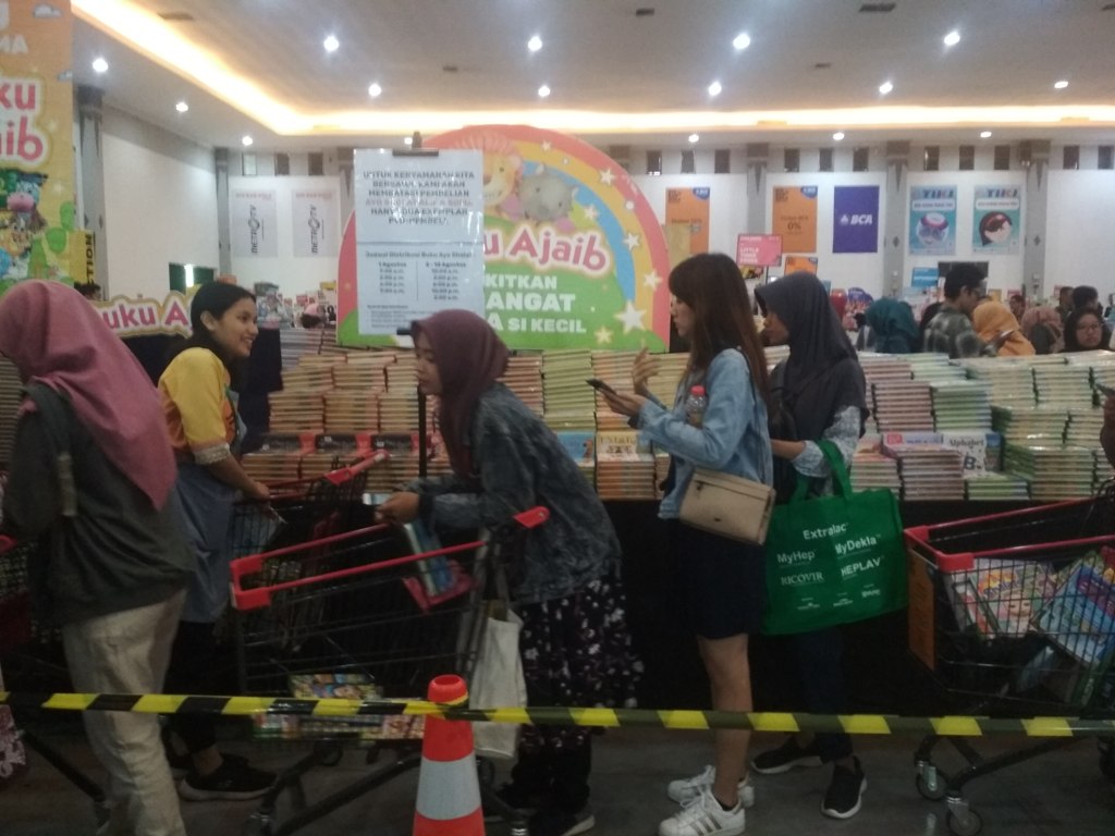 pengunjung-berjubel-padati-pembukaan-big-bad-wolf-2019-di-yogyakarta.jpg