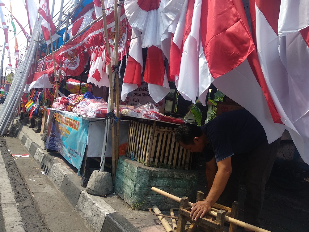 penjual-bendera-di-kota-yogya-keluhkan-sepinya-pembeli.jpg