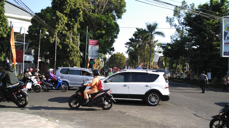 penutupan-jalan_20150831_161930.jpg