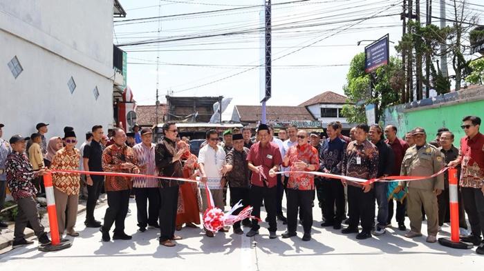 peresmian-ruas-jalan-SalamKaligesik-Magelang.jpg