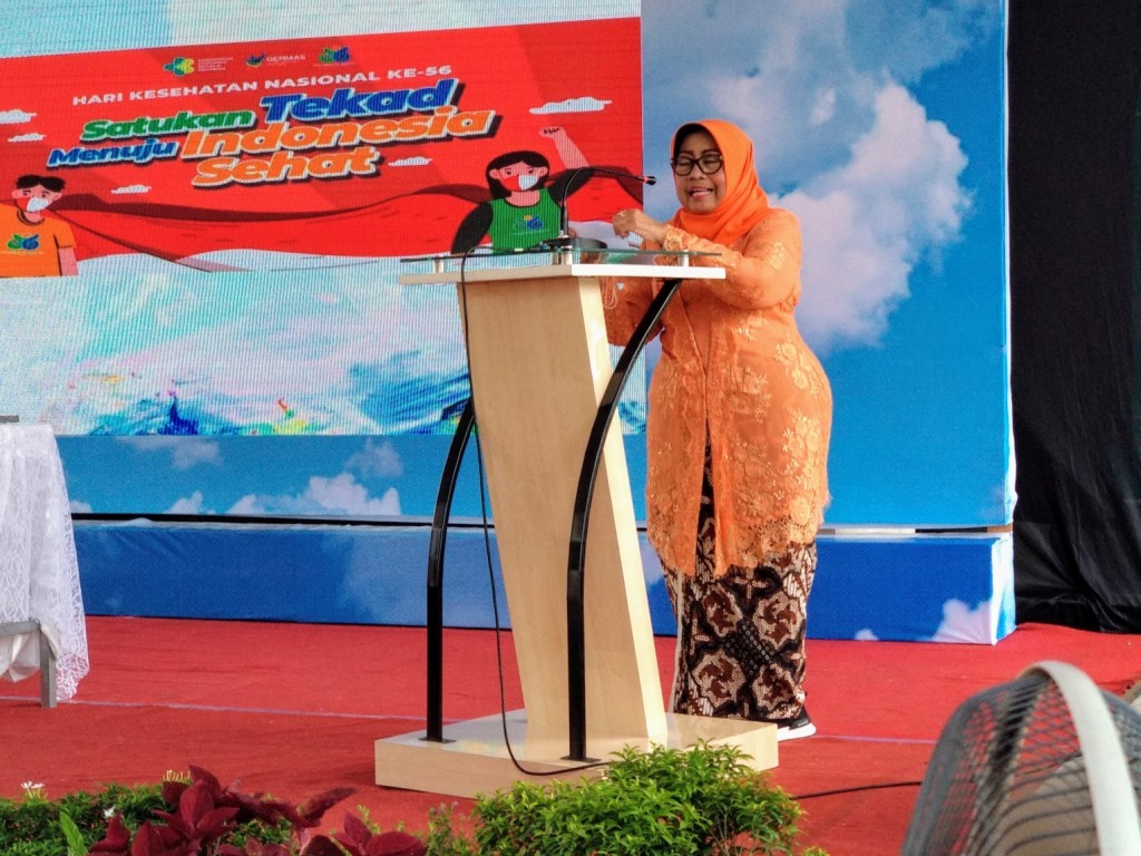 peringati-hari-kesehatan-nasional-ke-56-bupati-gunungkidul-apresiasi-kinerja-tenaga-medis.jpg