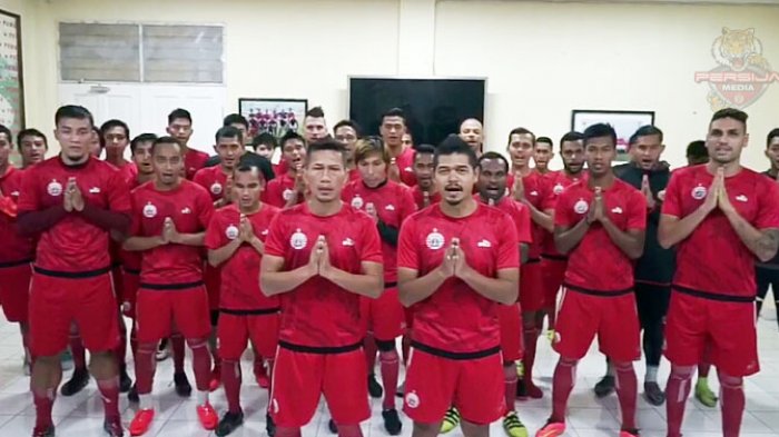 persija-jakarta-minta-maaf_20180328_211839.jpg