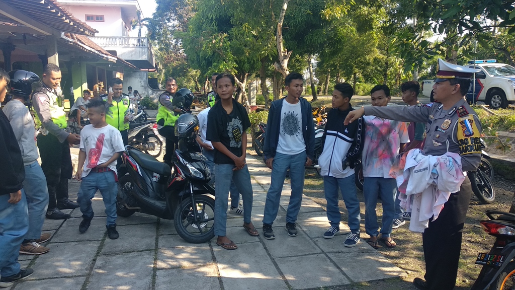 Digeruduk Polisi, Konvoi Pelajar di Kulonprogo Langsung Bubar