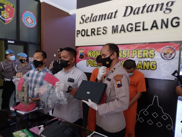 polres-magelang-meringkus-dua-tersangka-spesialis-pembobol-atm.jpg