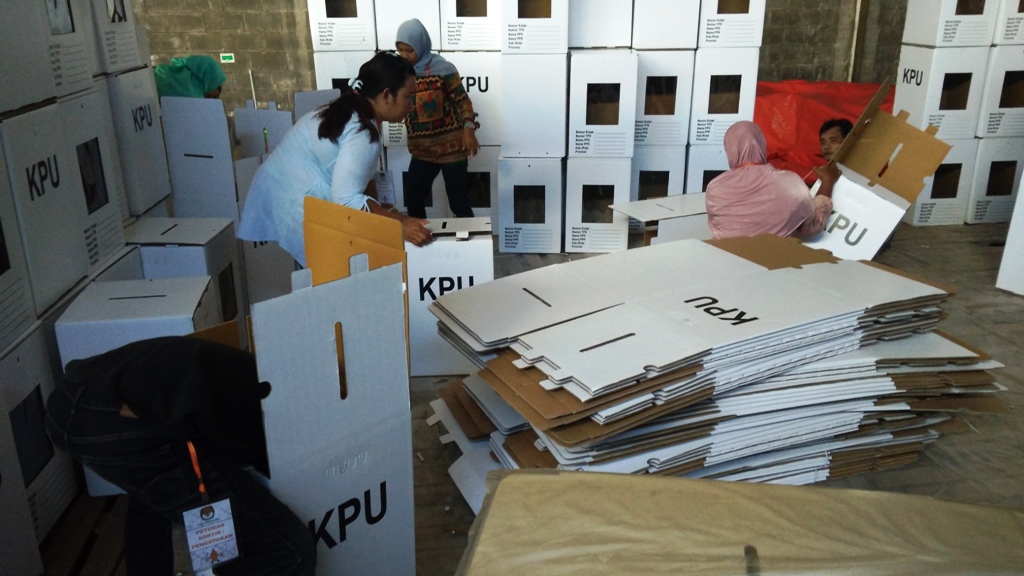 Kotak Suara di Gudang KPU Kota Yogya Mulai Dirakit