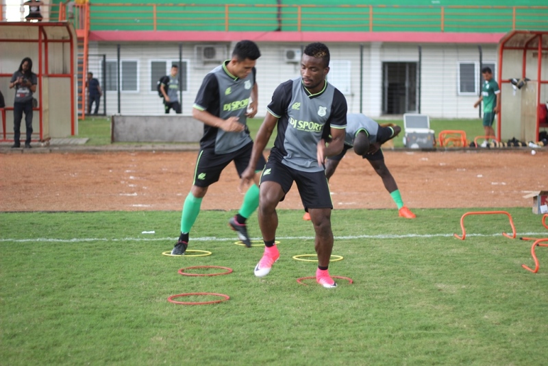 psms-tentukan-nasib-dilshod-sharofetdinov-di-dua-laga-ujicoba_20180301_193529.jpg