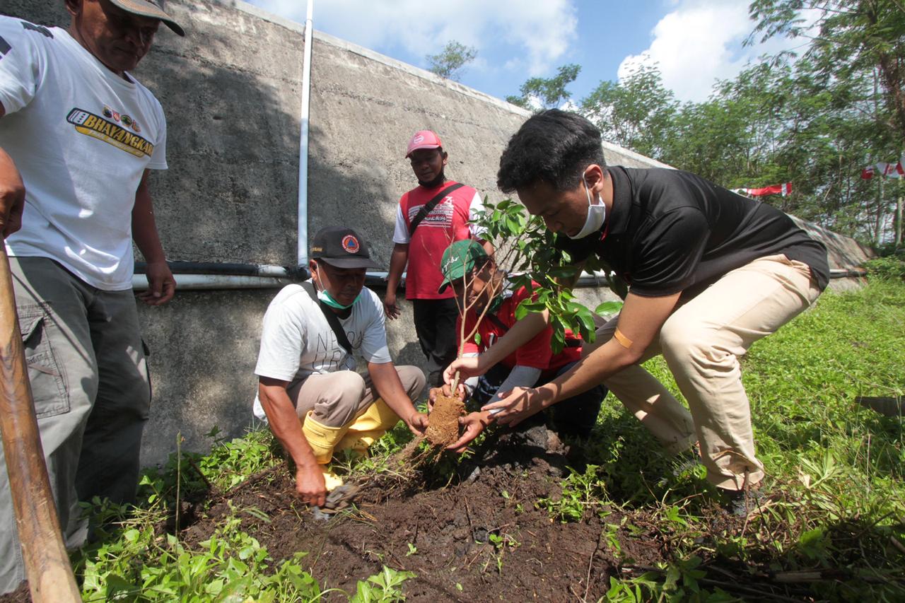 Raden Mas Gustilantika Marrel Turun ke Lereng Merapi demi Lestarikan Alam