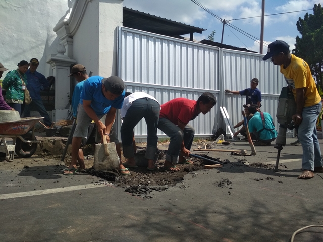 revitalisasi-pojok-beteng-kulon.jpg