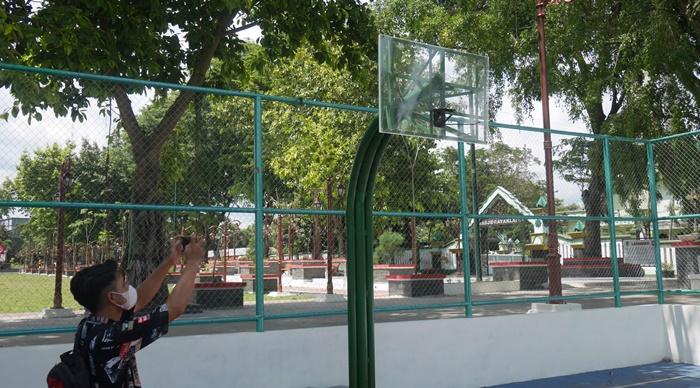 ring-basket-rusak-di-lapangan-mini-Alun-Alun-Klaten.jpg