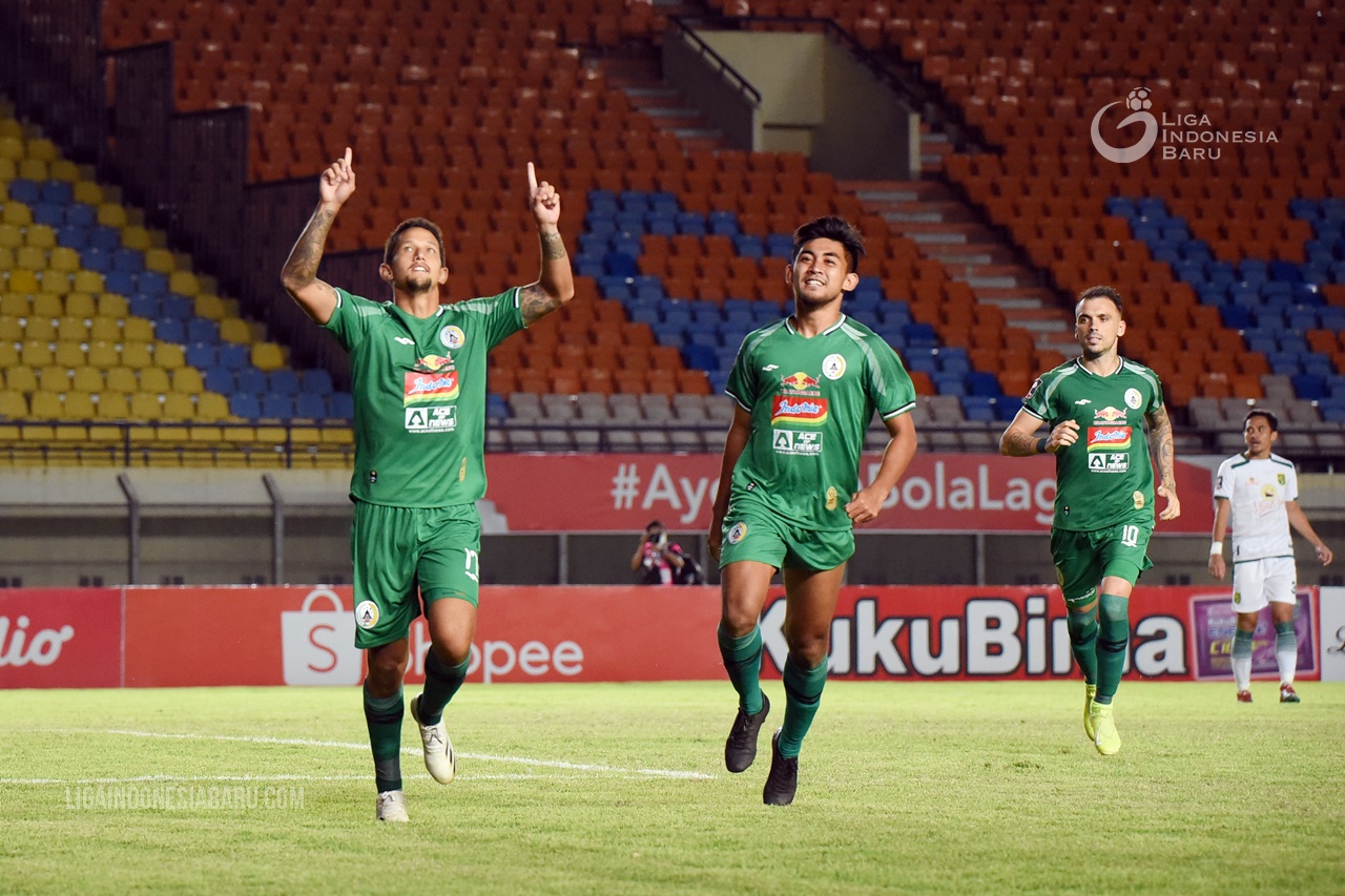 selebrasi-pemain-pss-sleman-setelah-irfan-bachdim-mencetak.jpg