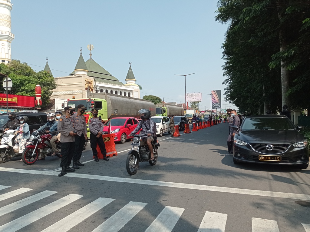 sepekan-penyekatan-mudik-polsek-klaten-putar-balikkan-350-kendaraan.jpg