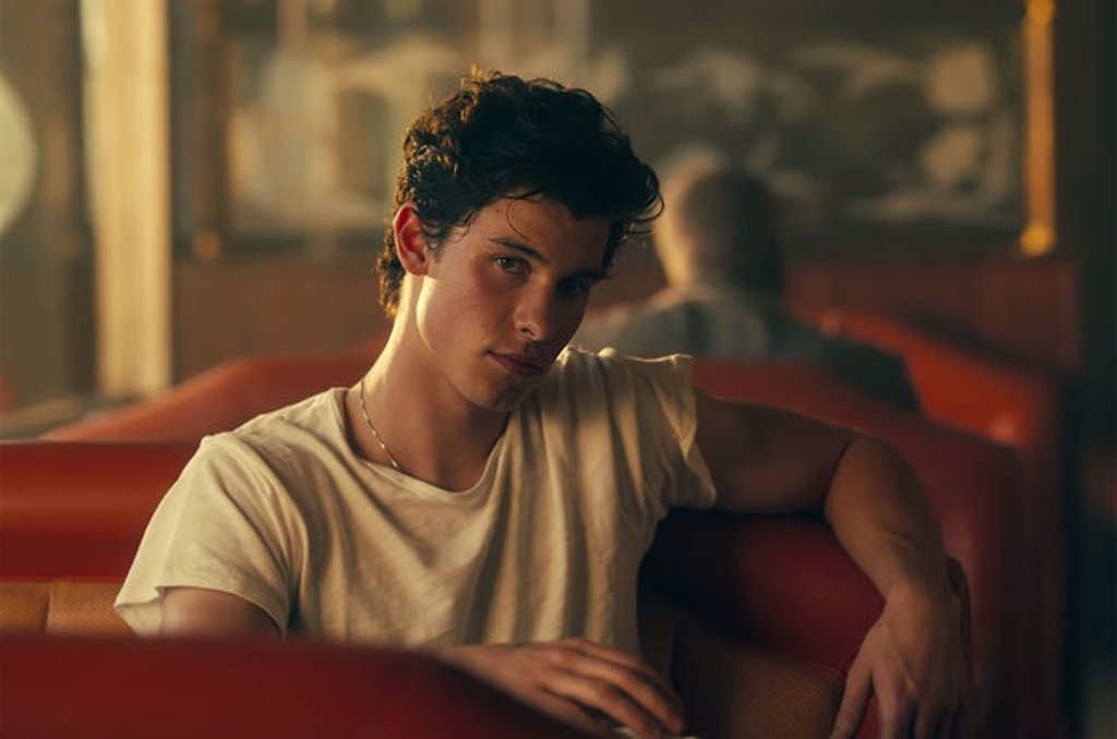 shawn-mendess-di-video-klip-senorita.jpg
