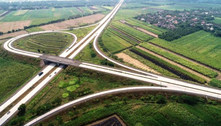 simpang-susun-bandar-di-tol-surabaya-mojokerto-di-jawa-timur.jpg