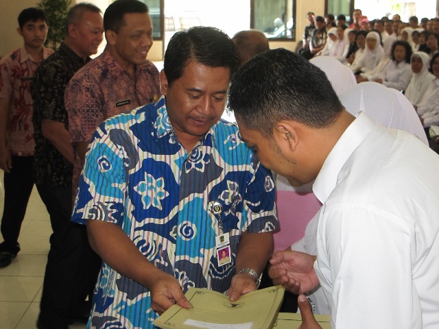 sk-pengangkatan_0805_20150508_212446.jpg