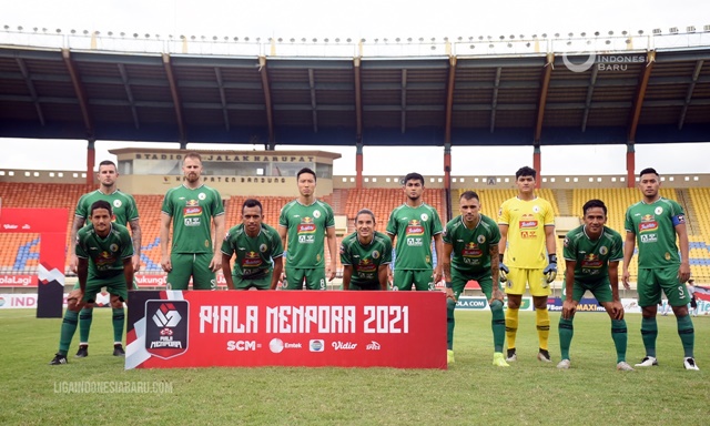 skuat-pss-sleman-saat-laga-melawan-persik-kediri-di-piala-menpora-2021.jpg