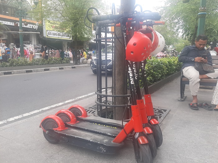 skuter-listrik-di-Malioboro-Yogyakarta.jpg