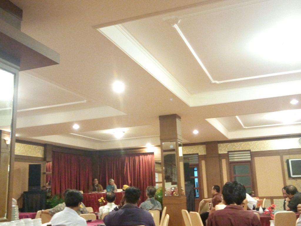 suasana-acara-bertajuk-silaturahim-dalam-keistimewaan-yang-digelar-kesbangpol-diy_20180608_222938.jpg