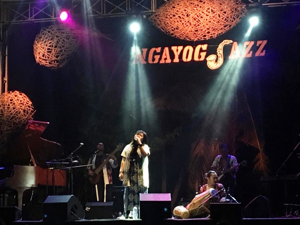suasana-beberapa-panggung-di-ngayogjazz-2019-bertajuk-satu-nusa-satu-jazznya.jpg