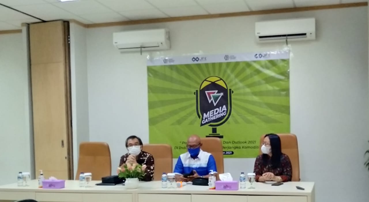 suasana-pemaparan-kinerja-produk-investasi-berjangka.jpg