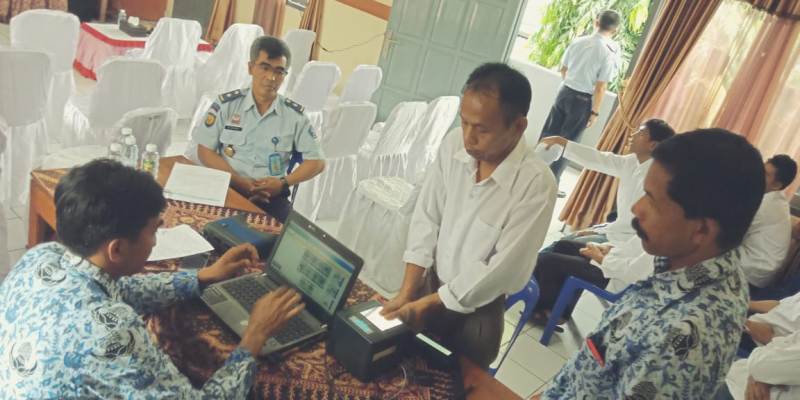 Sukeskan Pemilu 2019, Warga Binaan Rutan Wates Jalani Perekaman Data e-KTP
