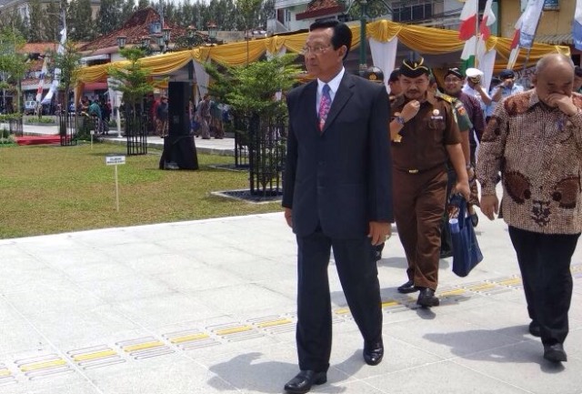 Sultan : Tambang Pasir Seharusnya Dibuat Miring untuk Cegah Longsor