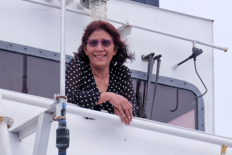 susi-pudjiastuti-jawab-emang-nembakin-kapal-setiap-hari.jpg