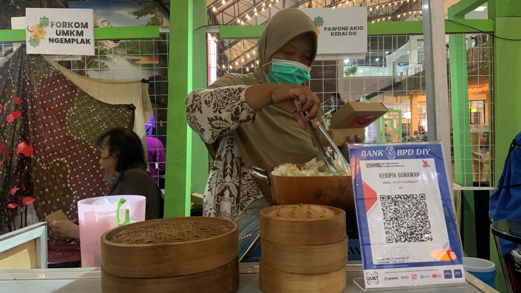 tenant-umkm-kuliner-di-pasar-lebaran-2021-di-sleman-city-hall.jpg