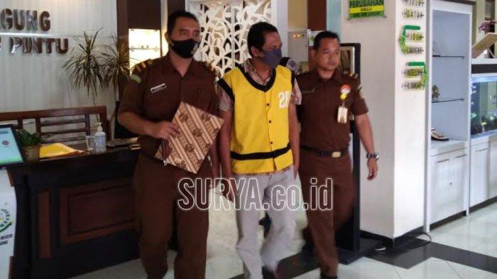 terdakwa-kasus-dugaan-korupsi-pdam-tulungagung-terpapar-covid-19-sidang-terpaksa-ditunda.jpg