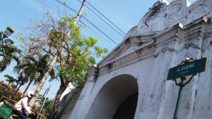 Plengkung Gading Ditutup Akibat Penurunan Struktur, Ini Nasib Plengkung Wijilan