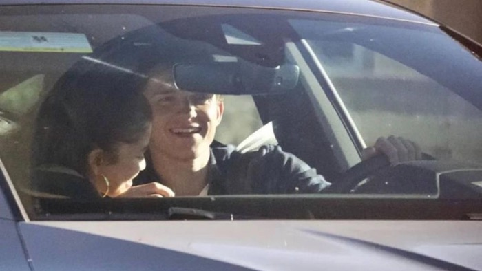 tom-holland-kepergok-sedang-bersama-zendaya.jpg