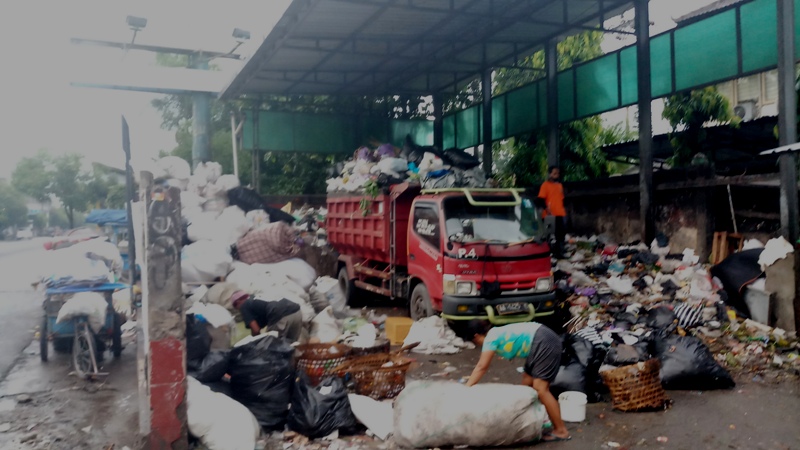 tpst-piyungan-sempat-tutup-satu-hari-sampah-kembali-menggunung-di-kota-yogya.jpg