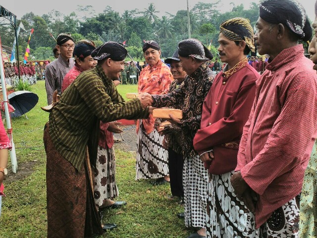 upacara-glagaharjo_20161220_174200.jpg
