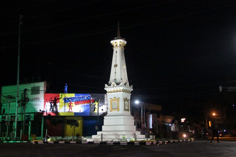 wisatawan-berfoto_20151104_165700.jpg