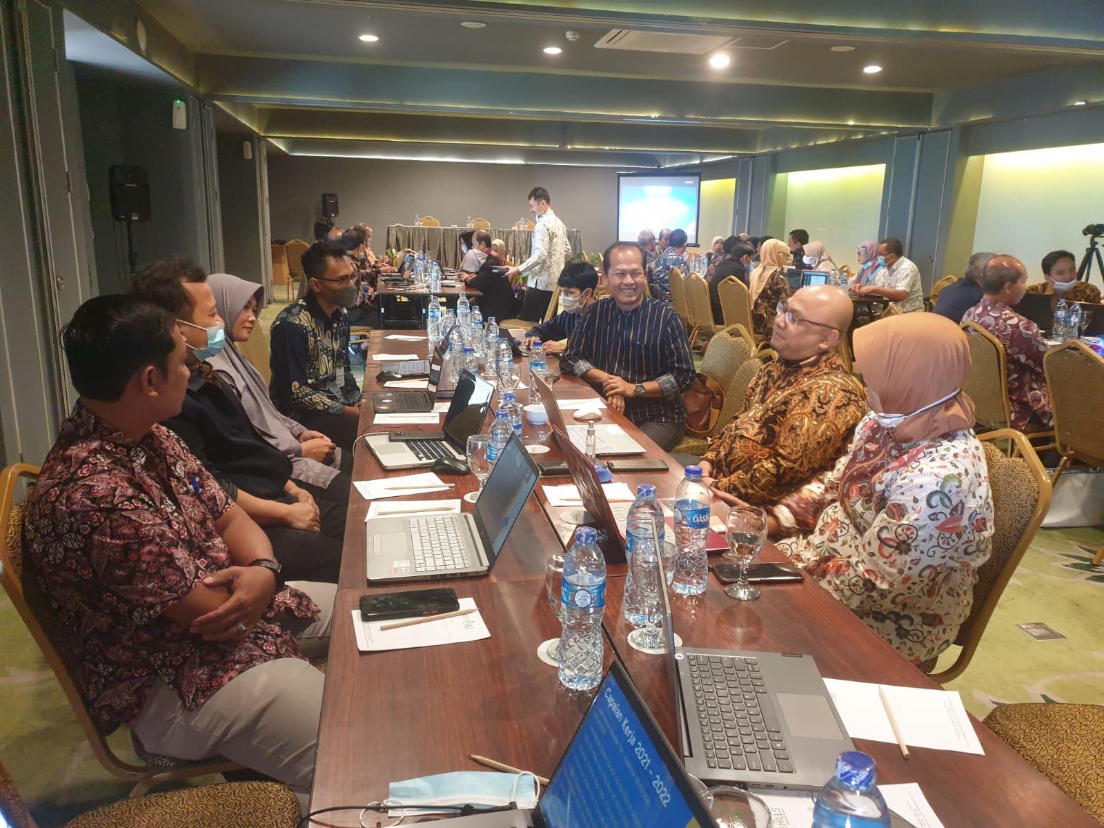 workshop-UNY-menuju-PTN-Badan-Hukum-di-Hotel-Amarta-Hills-Kota-Batu-Sabtu-1862022.jpg