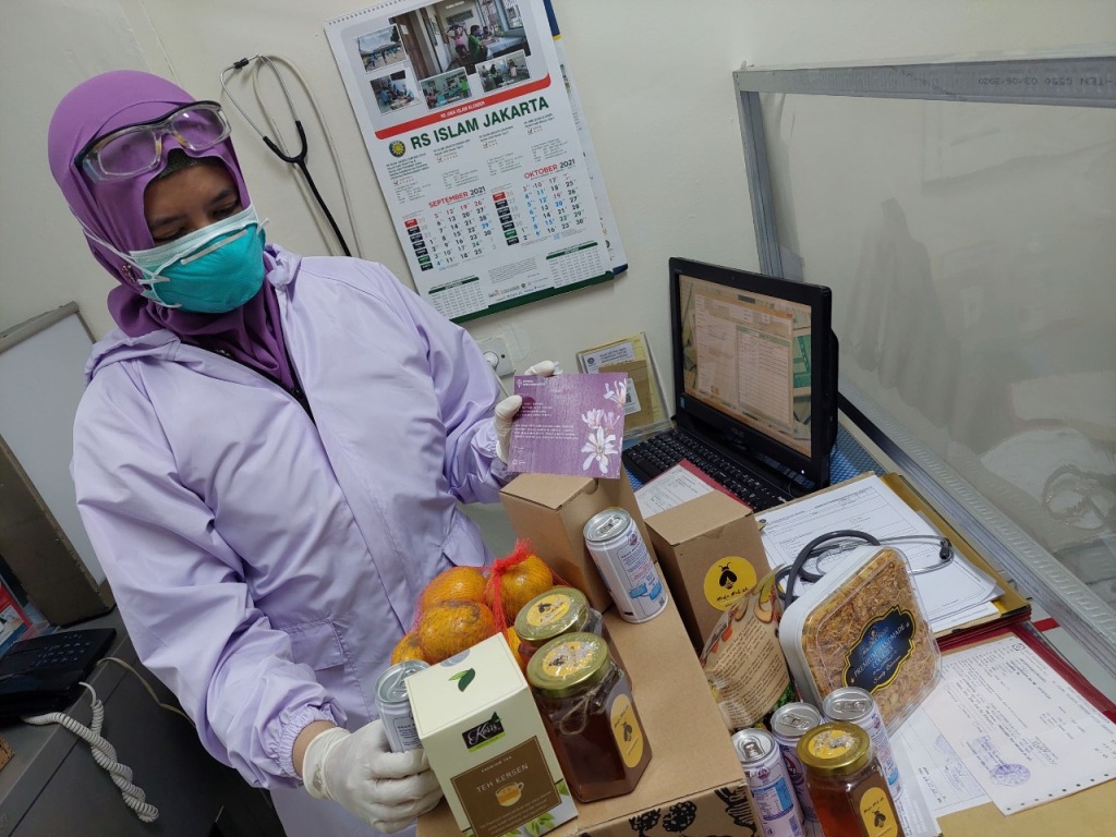 yayasan-ahm-berdayakan-ukm-untuk-tingkatkan-imun-nakes.jpg