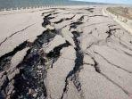 15-Arti-Mimpi-Gempa-Bumi-di-Siang-Hari-Menurut-Primbon-Bakal-Mendapat-Jabatan-Tinggi.jpg