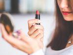 22-ARTI-MIMPI-Tentang-Make-Up-Riasan-Lipstik-Menurut-Kamus-Mimpi-Apakah-Ada-Tanda-yang-Berarti.jpg